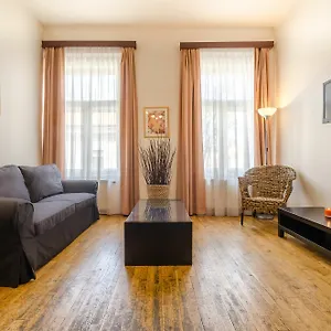 https://v-lesicku-residence.praguehotelsweb.com